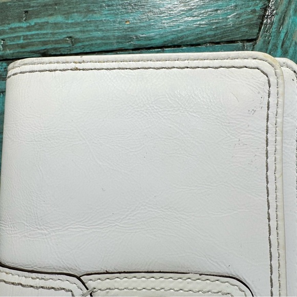 Coach White Patent Leather Clutch Wristlet Wallet - Picture 12 of 16